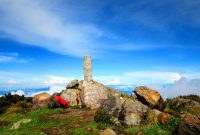 Tantangan Trekking Gunung Latimojong – Puncak dengan Pemandangan Memikat